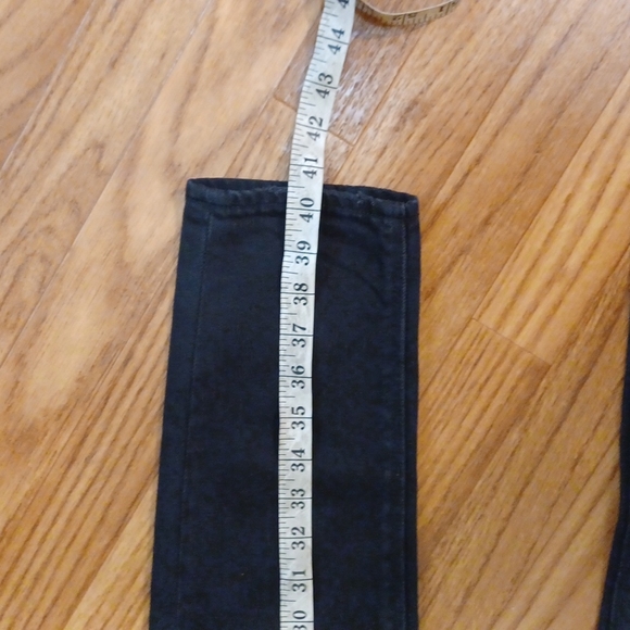 NWT American Eagle Black Distressed Mom Jeans - Picture 10 of 13